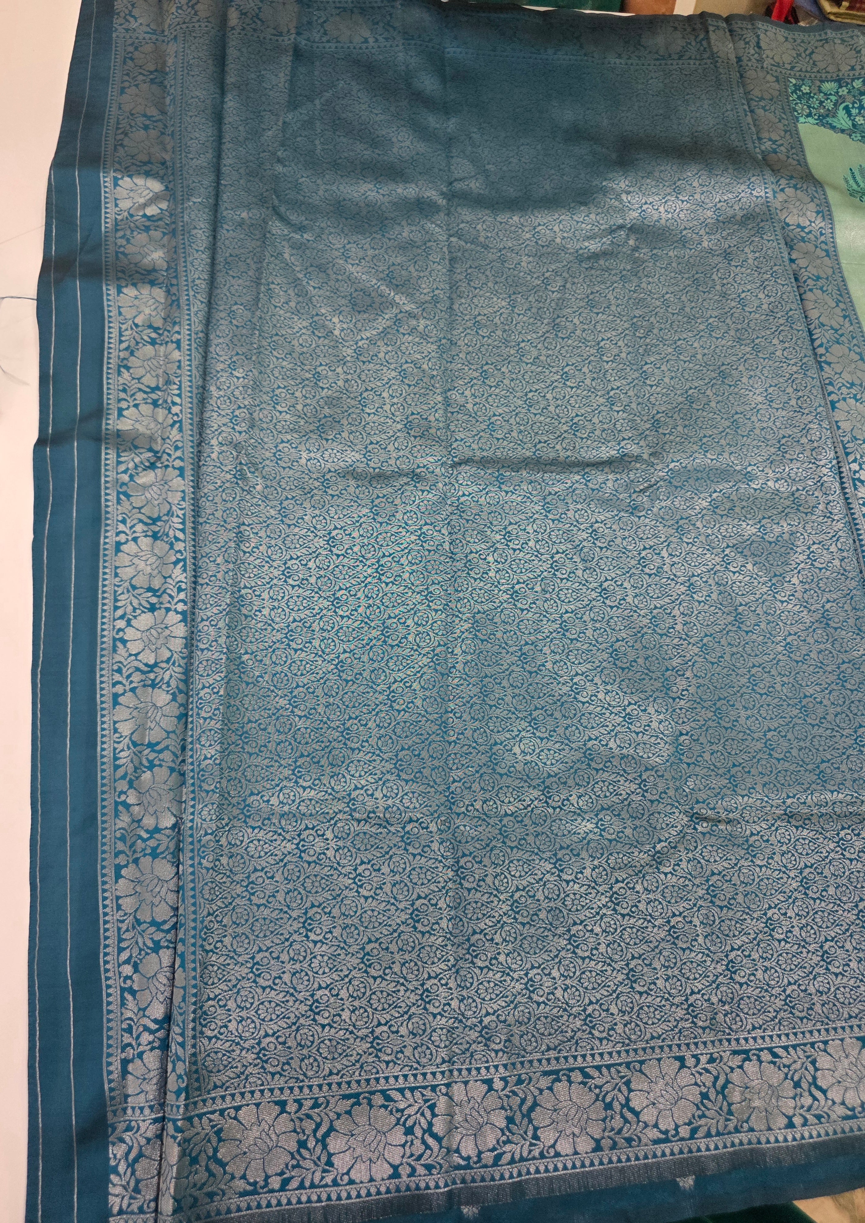 Mau Silk Saree (Kodi Border)