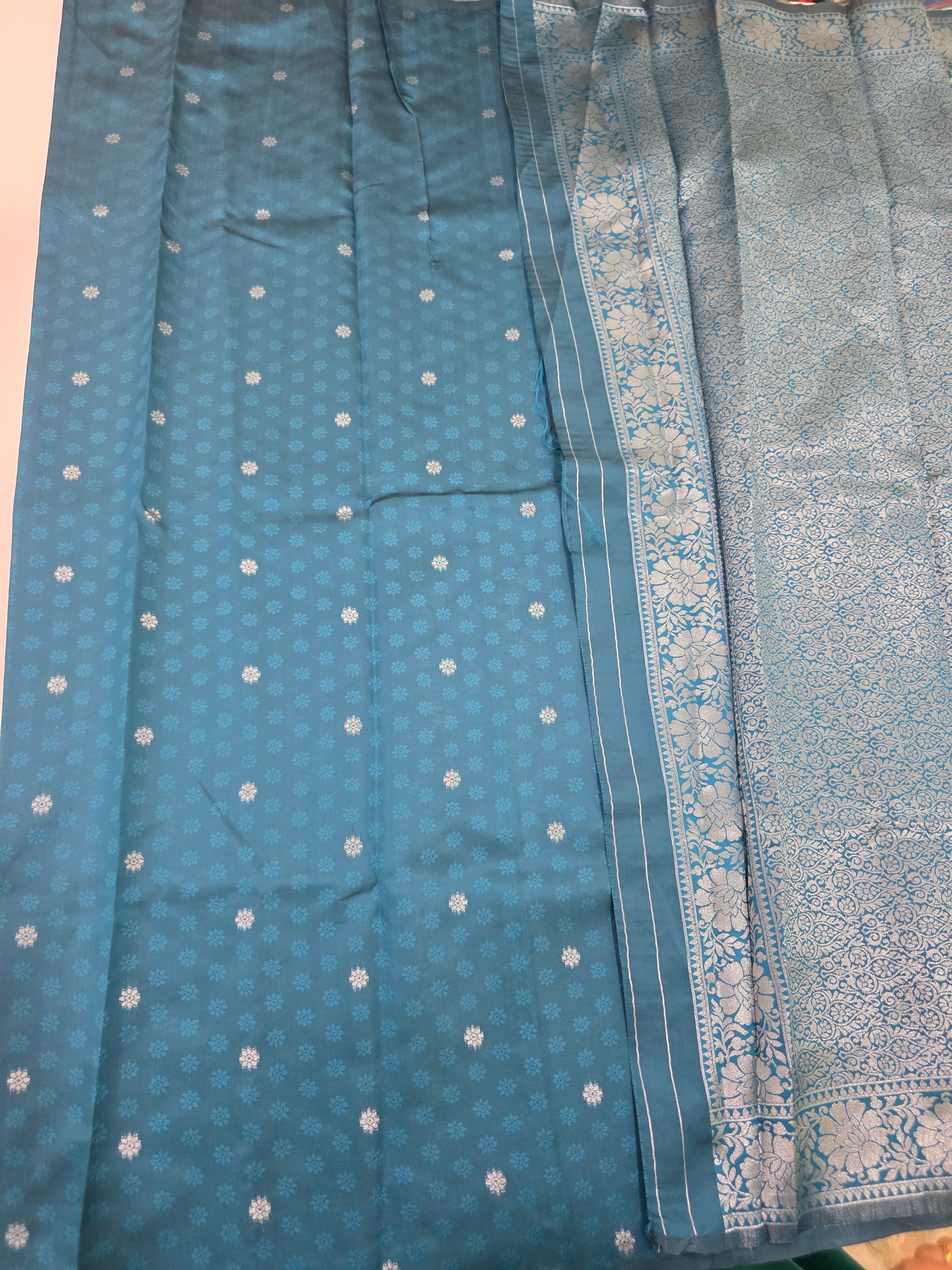 Mau Silk Saree (Kodi Border)