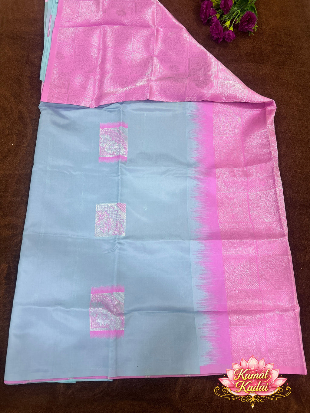Latkan Silk With Rich Pallu