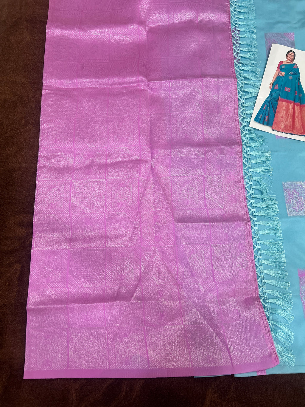 Latkan Silk With Rich Pallu