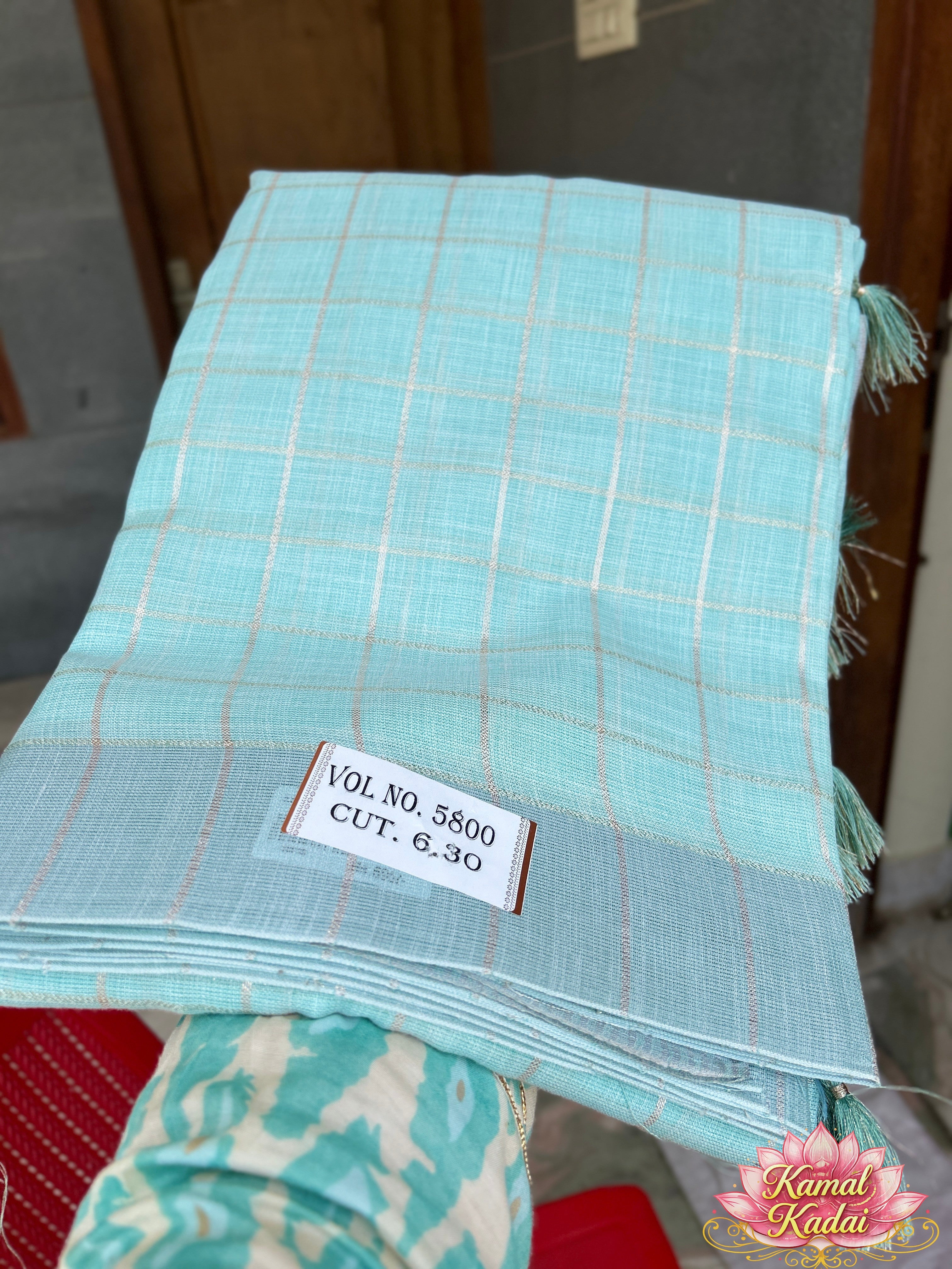 Checked tissue cotton  Saree