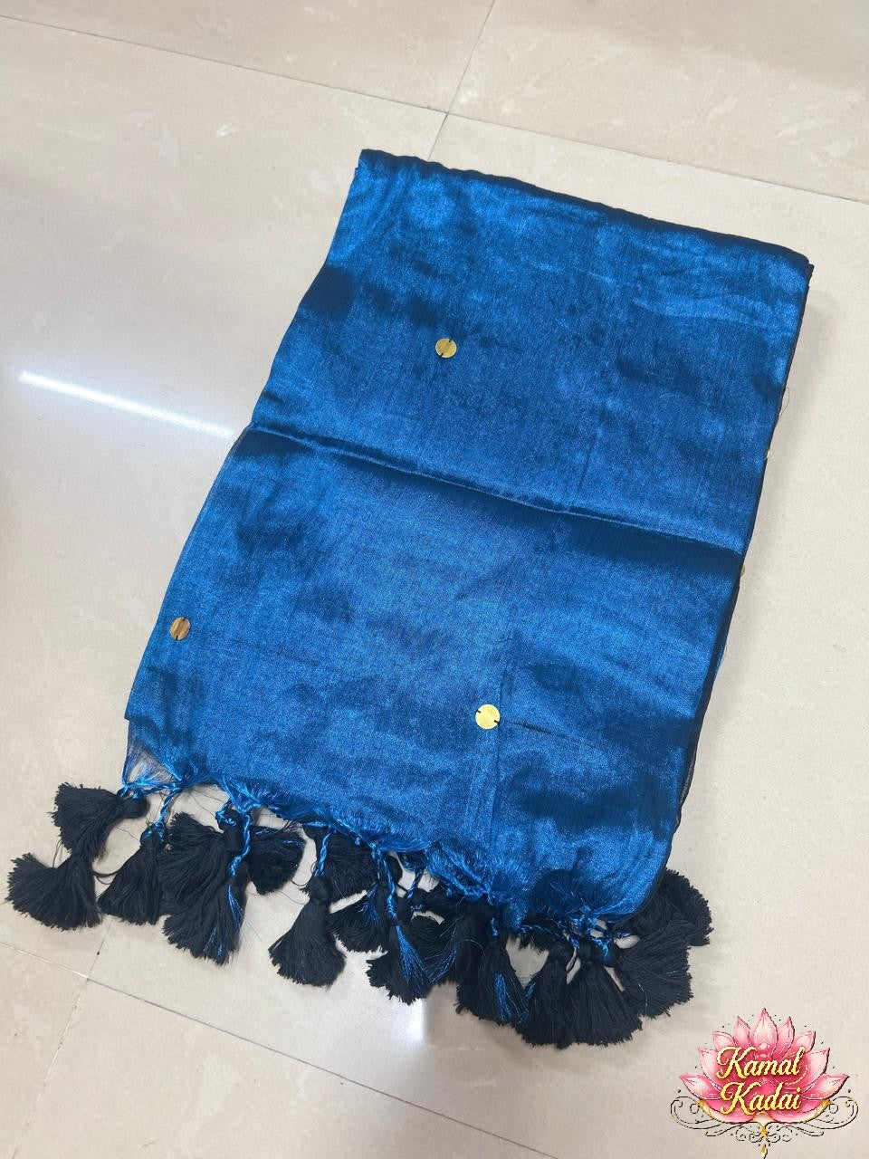 Insta-Trending Peacock Tissue saree