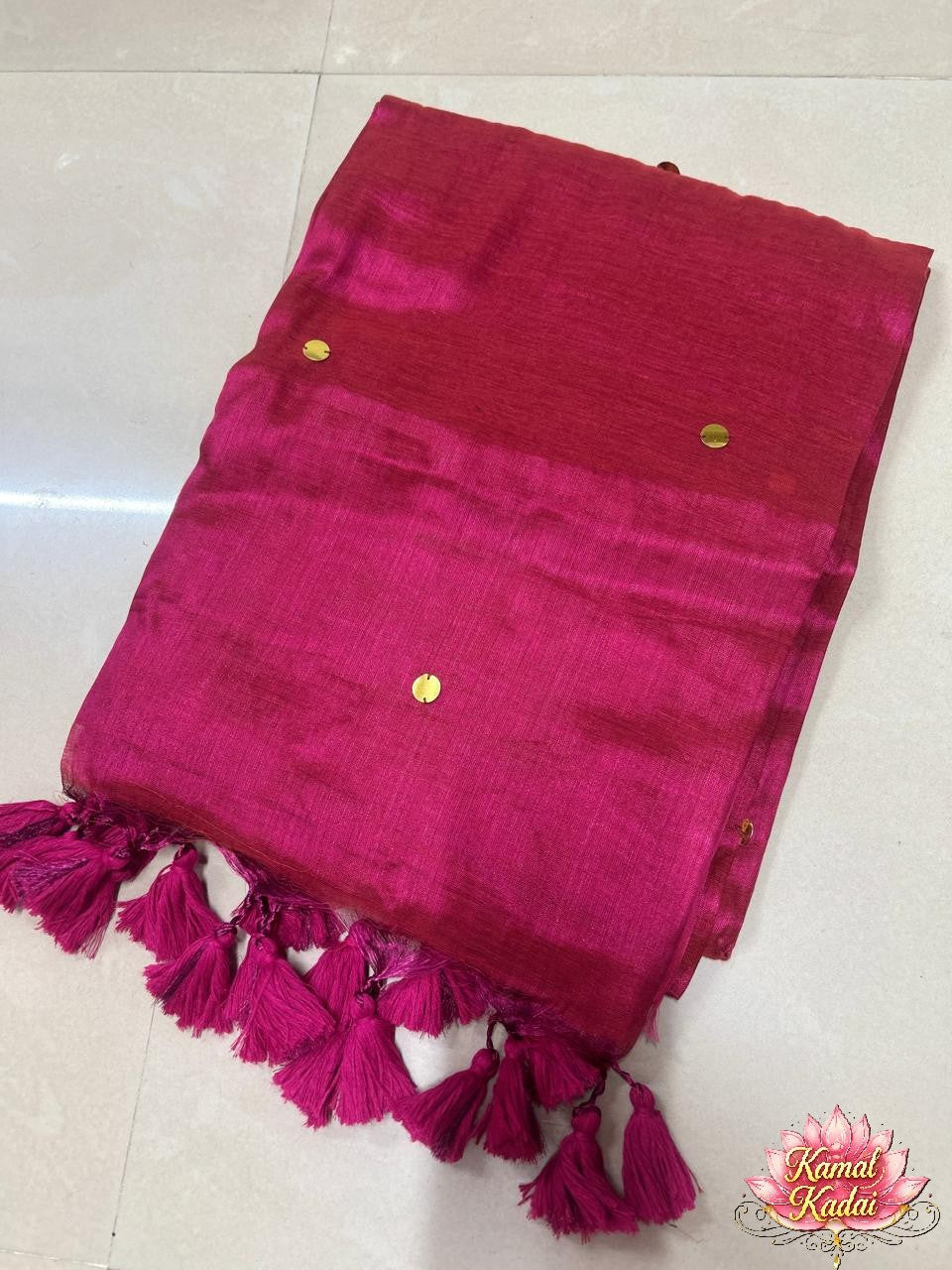 Insta-Trending Peacock Tissue saree