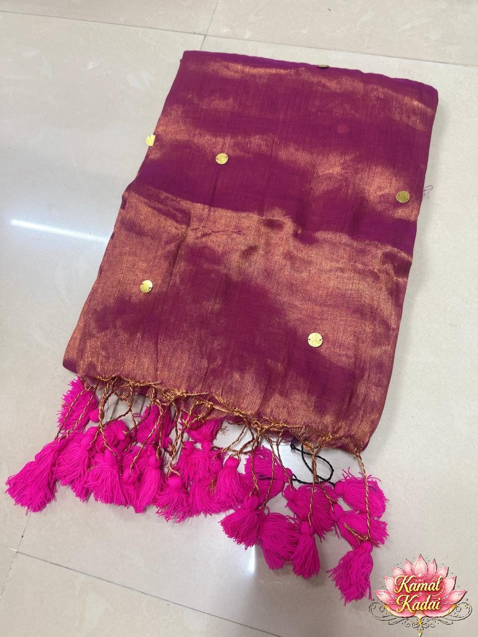 Insta-Trending Peacock Tissue saree