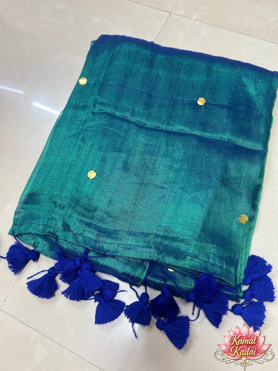 Insta-Trending Peacock Tissue saree