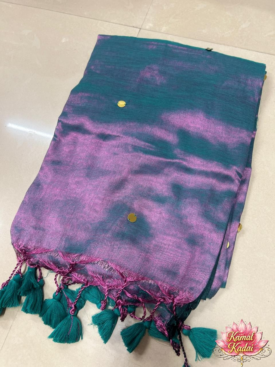 Insta-Trending Peacock Tissue saree