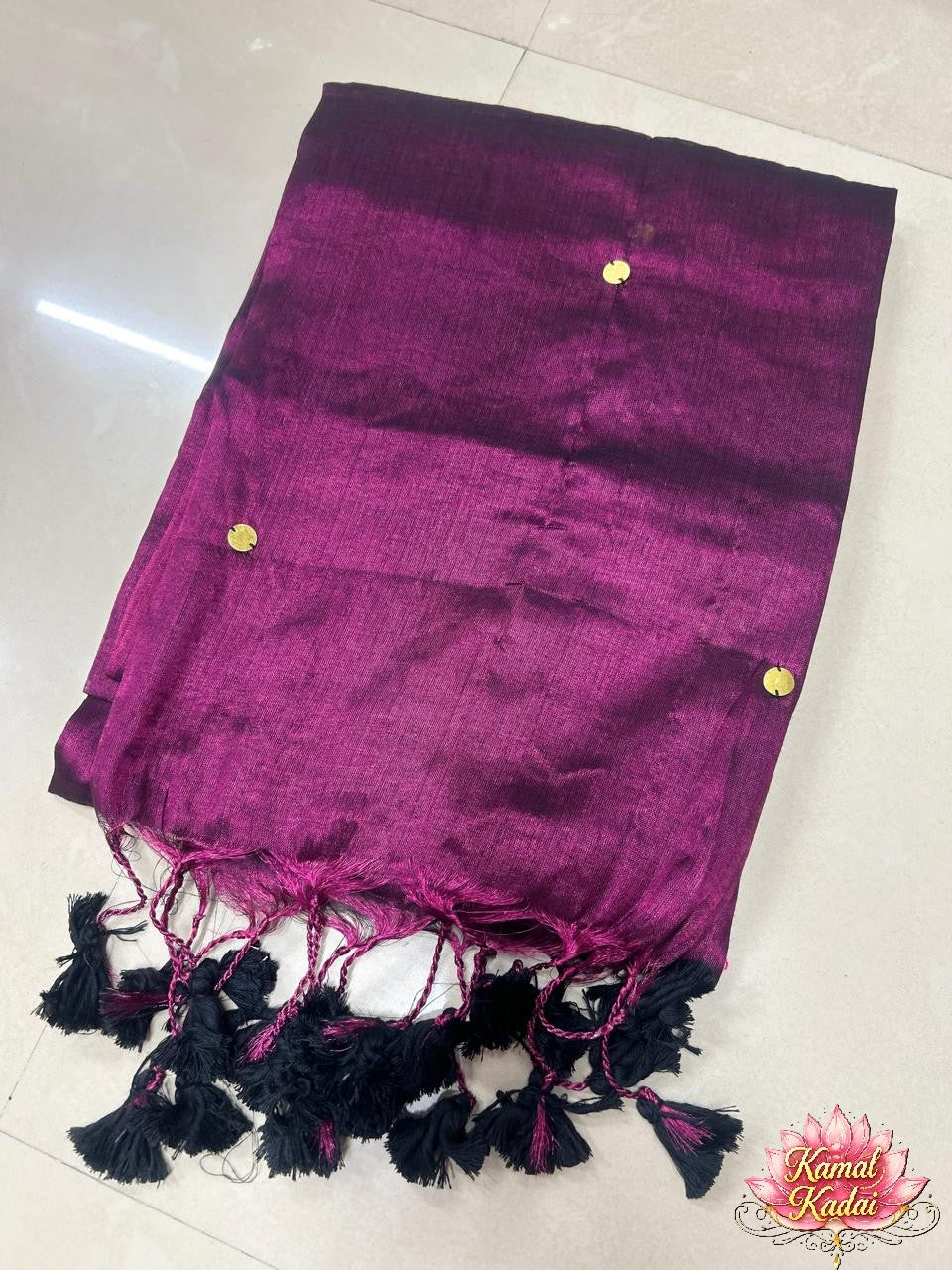 Insta-Trending Peacock Tissue saree